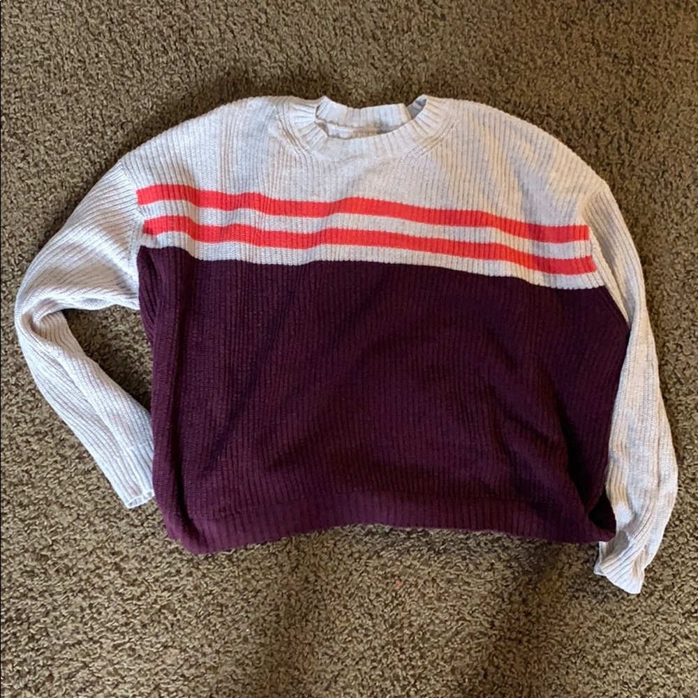 American eagle lightweight sweater